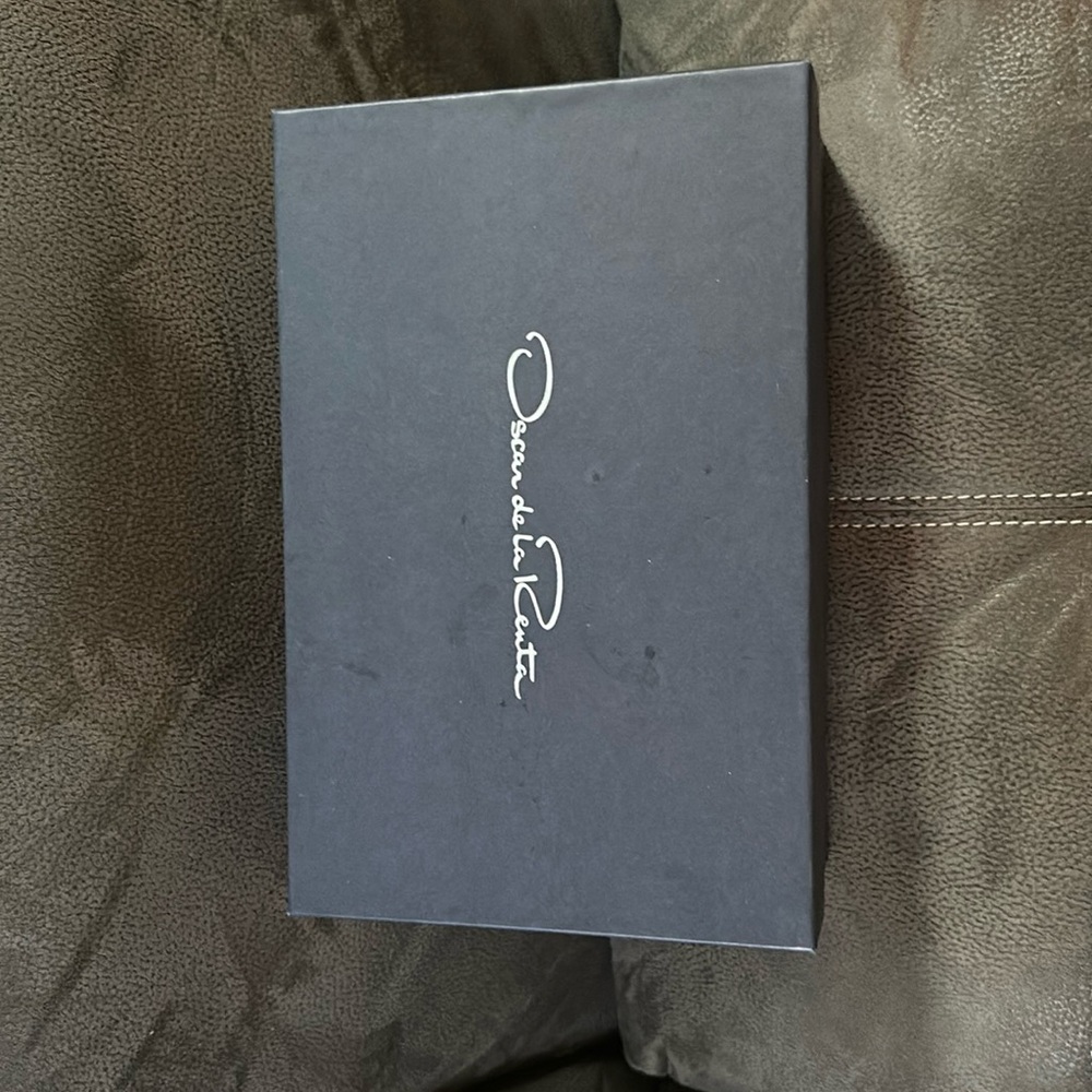 Oscar de la Renta magenta jewel + bow flats!